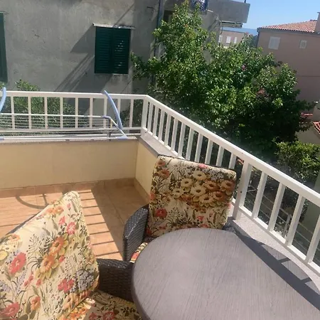 Apartment S & S